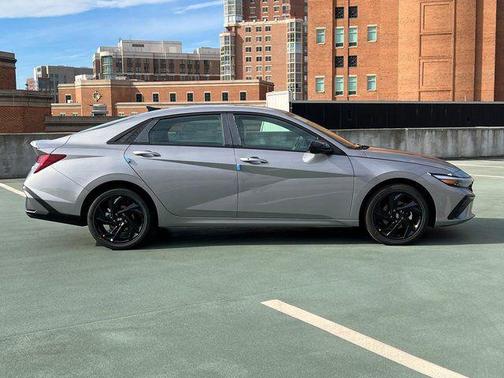 2026 Hyundai ELANTRA HEV SEL Sport