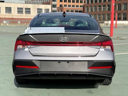 2026 Hyundai ELANTRA HEV SEL Sport