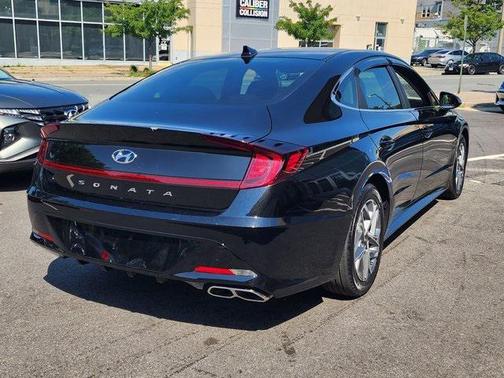 2022 Hyundai SONATA SEL