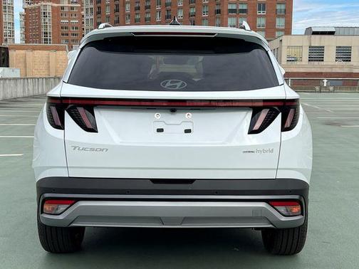 Creamy White Pearl 2026 Hyundai TUCSON Hybrid Limited