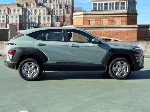 2026 Hyundai KONA SE