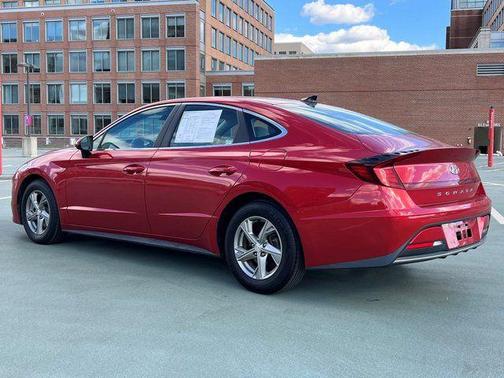 2021 Hyundai SONATA SE