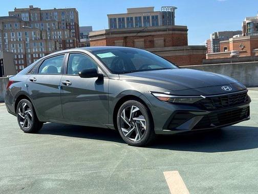 2025 Hyundai ELANTRA Sport