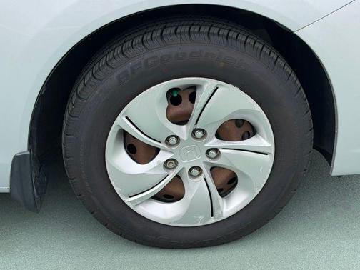 Alabaster Silver Metallic 2014 Honda Civic LX