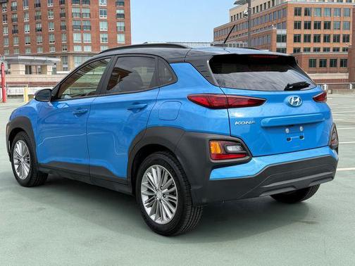 Surf Blue w/Dark Gray Roof 2018 Hyundai KONA SEL