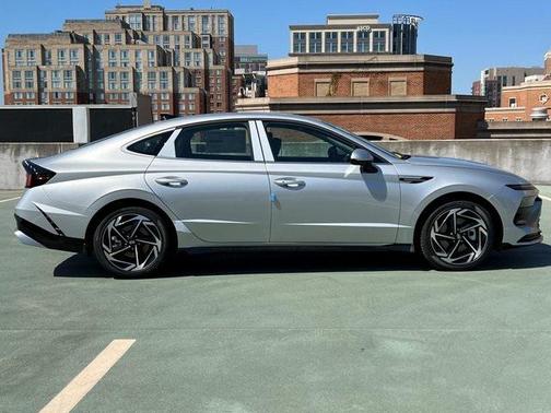 2026 Hyundai SONATA SEL