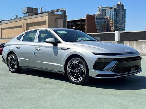 2026 Hyundai SONATA SEL
