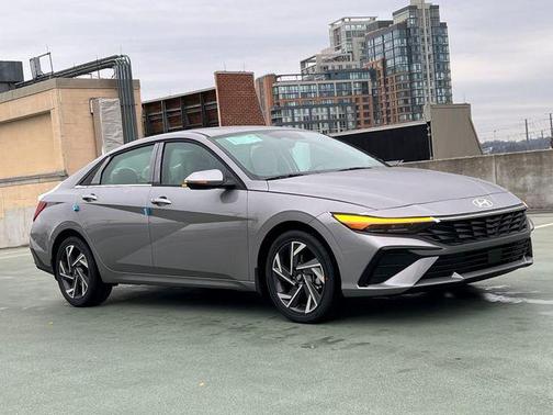 2026 Hyundai ELANTRA Limited