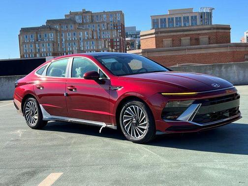 2026 Hyundai SONATA Hybrid SE