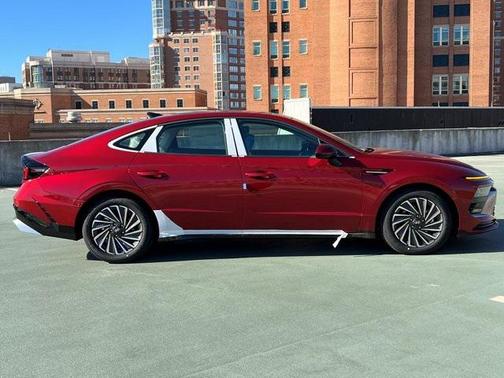 2026 Hyundai SONATA Hybrid SE
