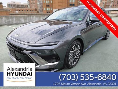 2025 Hyundai SONATA Hybrid SE