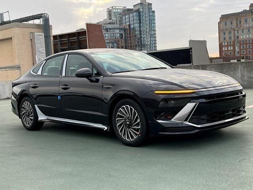 2026 Hyundai SONATA Hybrid SE