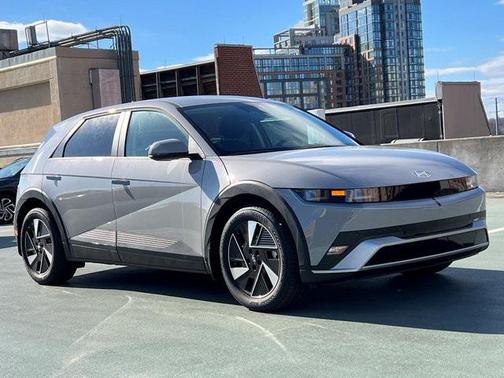 2026 Hyundai IONIQ 5 SE Standard Range