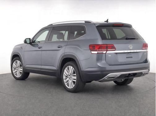 Reflex Silver Metallic 2019 Volkswagen Atlas 3.6L SE w/Technology