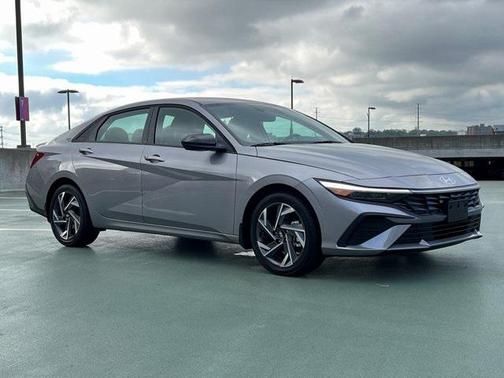 2025 Hyundai ELANTRA Sport