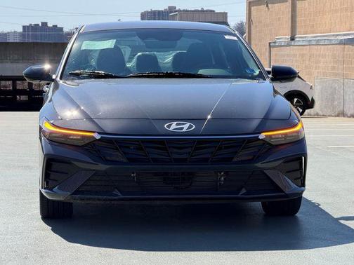 Ecotronic Gray Pearl 2026 Hyundai ELANTRA HEV SEL Sport