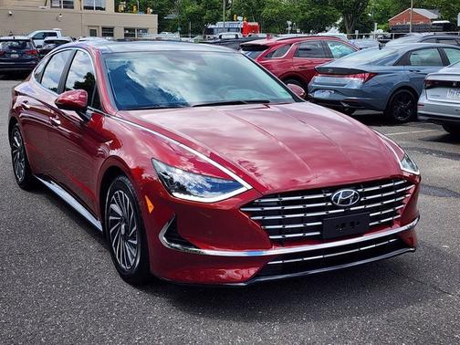 2023 Hyundai SONATA Hybrid Limited