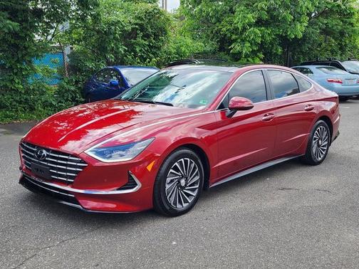 2023 Hyundai SONATA Hybrid Limited