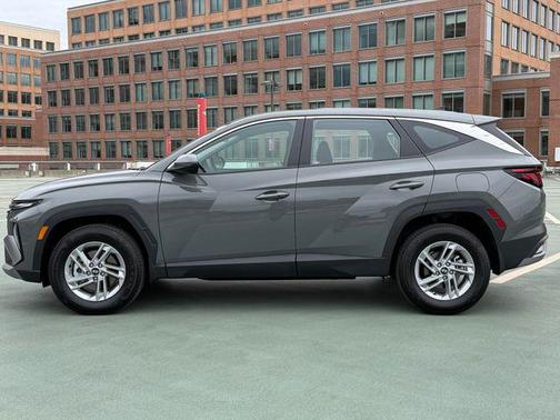 Gray 2026 Hyundai TUCSON SE