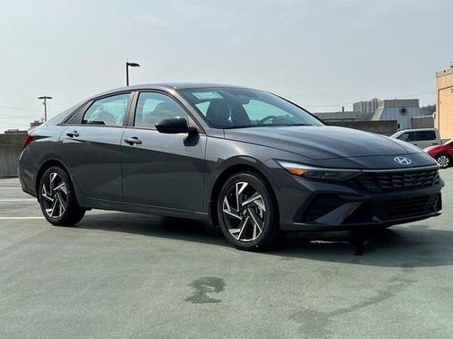 2025 Hyundai ELANTRA Sport