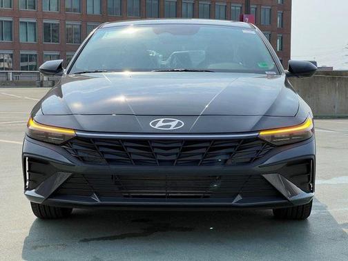 2025 Hyundai ELANTRA Sport
