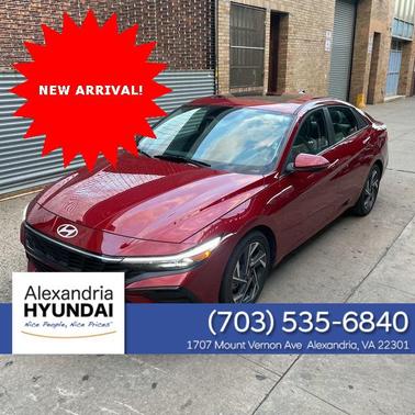 2025 Hyundai ELANTRA Limited