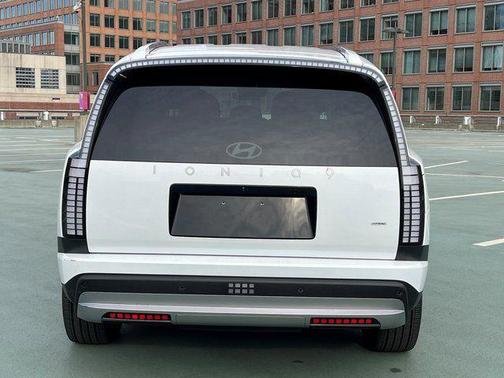 2026 Hyundai IONIQ 9 SE