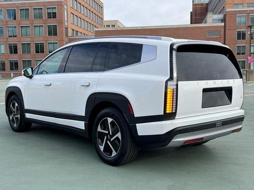 2026 Hyundai IONIQ 9 SE