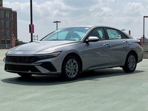 Fluid Metal 2025 Hyundai ELANTRA HEV Blue