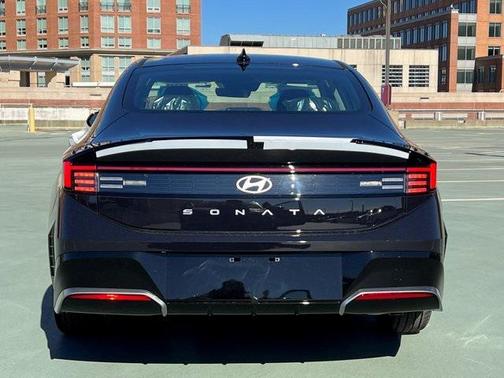 2026 Hyundai SONATA SEL