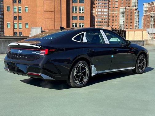 2026 Hyundai SONATA SEL