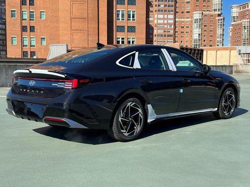 2026 Hyundai SONATA SEL