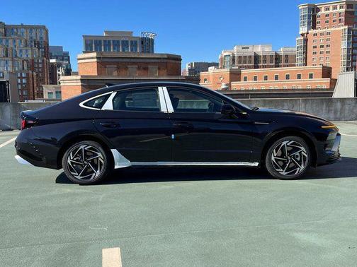 2026 Hyundai SONATA SEL