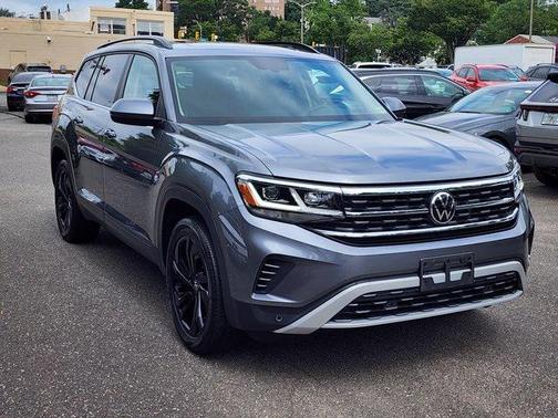2022 Volkswagen Atlas 3.6L SE w/Technology