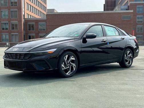 2025 Hyundai ELANTRA Sport