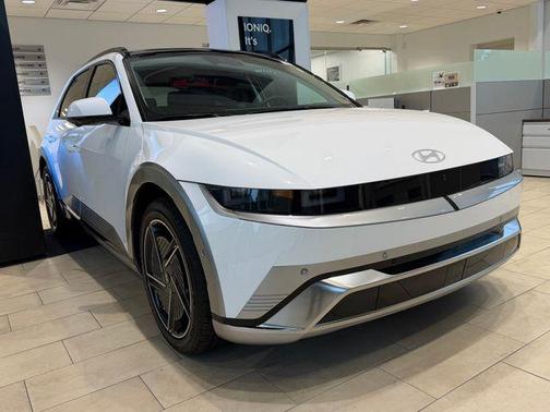 Atlas White 2026 Hyundai IONIQ 5 Limited
