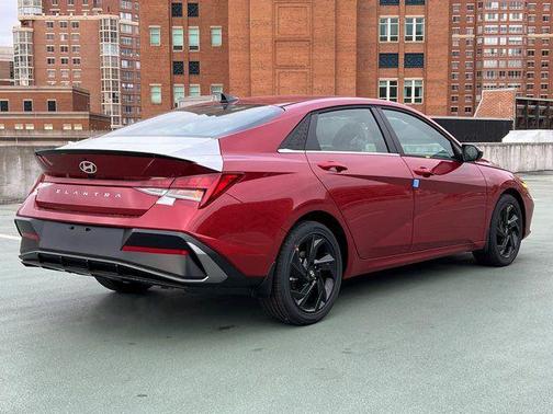 2026 Hyundai ELANTRA Sport