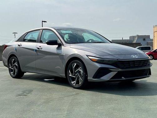 2025 Hyundai ELANTRA Sport
