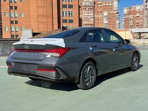 2026 Hyundai ELANTRA HEV Blue