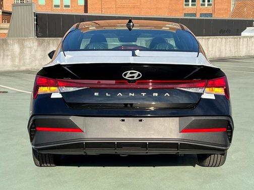 2026 Hyundai ELANTRA Sport