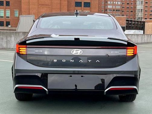 2026 Hyundai SONATA SEL