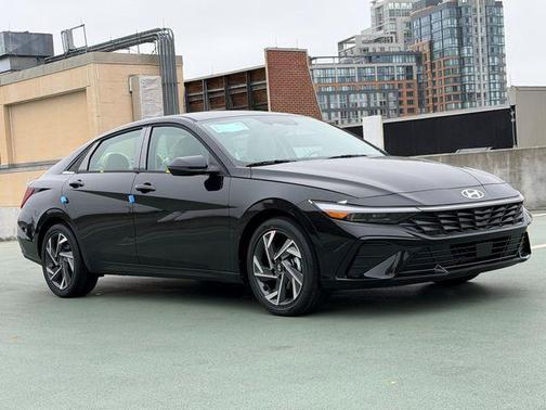 2026 Hyundai ELANTRA Limited