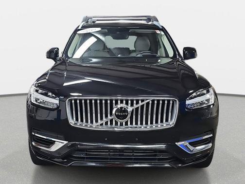 2022 Volvo XC90 Recharge Plug-In Hybrid T8 Inscription 7 Passenger