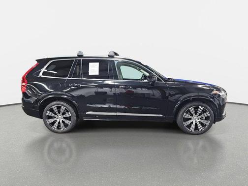 2022 Volvo XC90 Recharge Plug-In Hybrid T8 Inscription 7 Passenger
