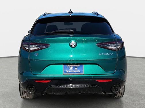 2025 Alfa Romeo Stelvio Sprint AWD
