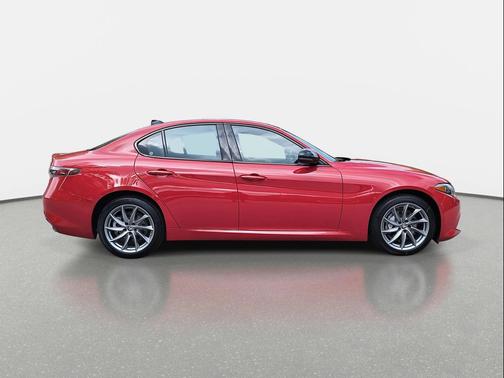 2025 Alfa Romeo Giulia AWD