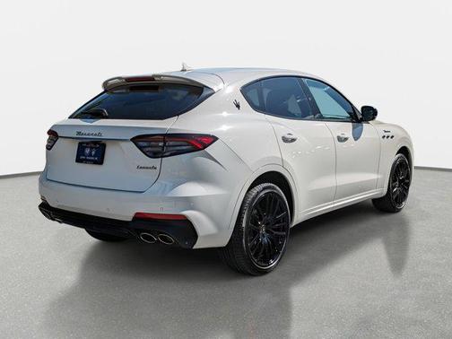 2024 Maserati Levante Modena Ultima