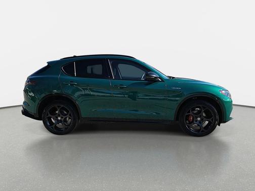 2025 Alfa Romeo Stelvio Sprint AWD