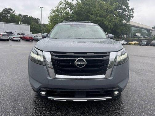 2024 Nissan Pathfinder Platinum 4WD