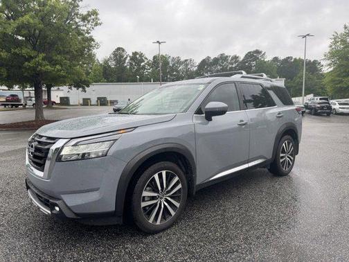 2024 Nissan Pathfinder Platinum 4WD